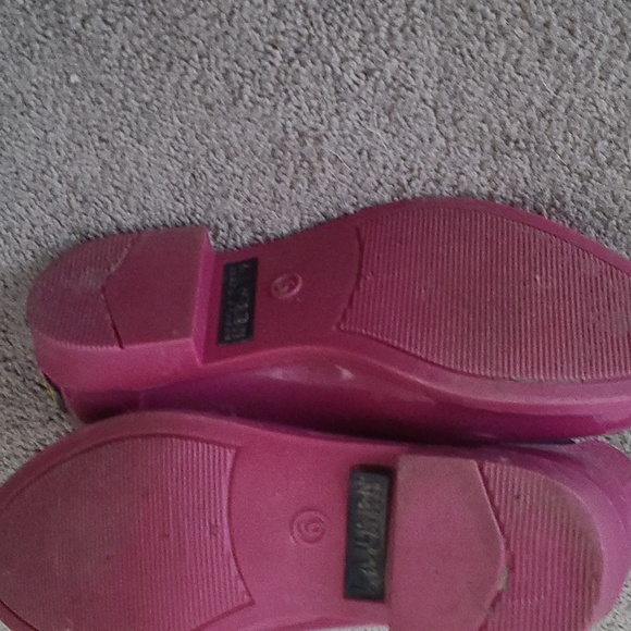 Boots - Picture 3 of 5